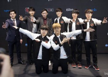 What does the League of Legends community say winning 3 - 0 victory of SKT before KingZone? 3