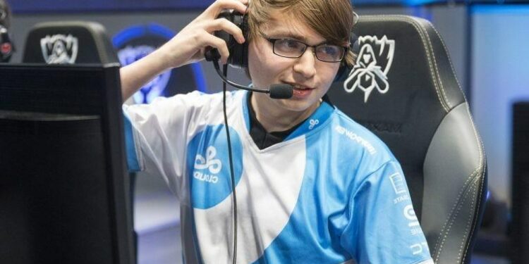 C9 Sneaky comes back with his New Sexy Bunny theme 1 C9 Sneaky comes back with his New Sexy Bunny theme 1