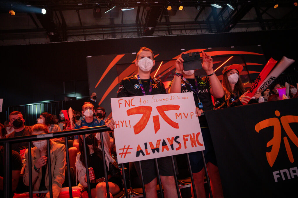 Fnatic’s team tested positive for COVID-19 just 5 days before Worlds 2022 2 Fnatic’s team tested positive for COVID-19 just 5 days before Worlds 2022 1
