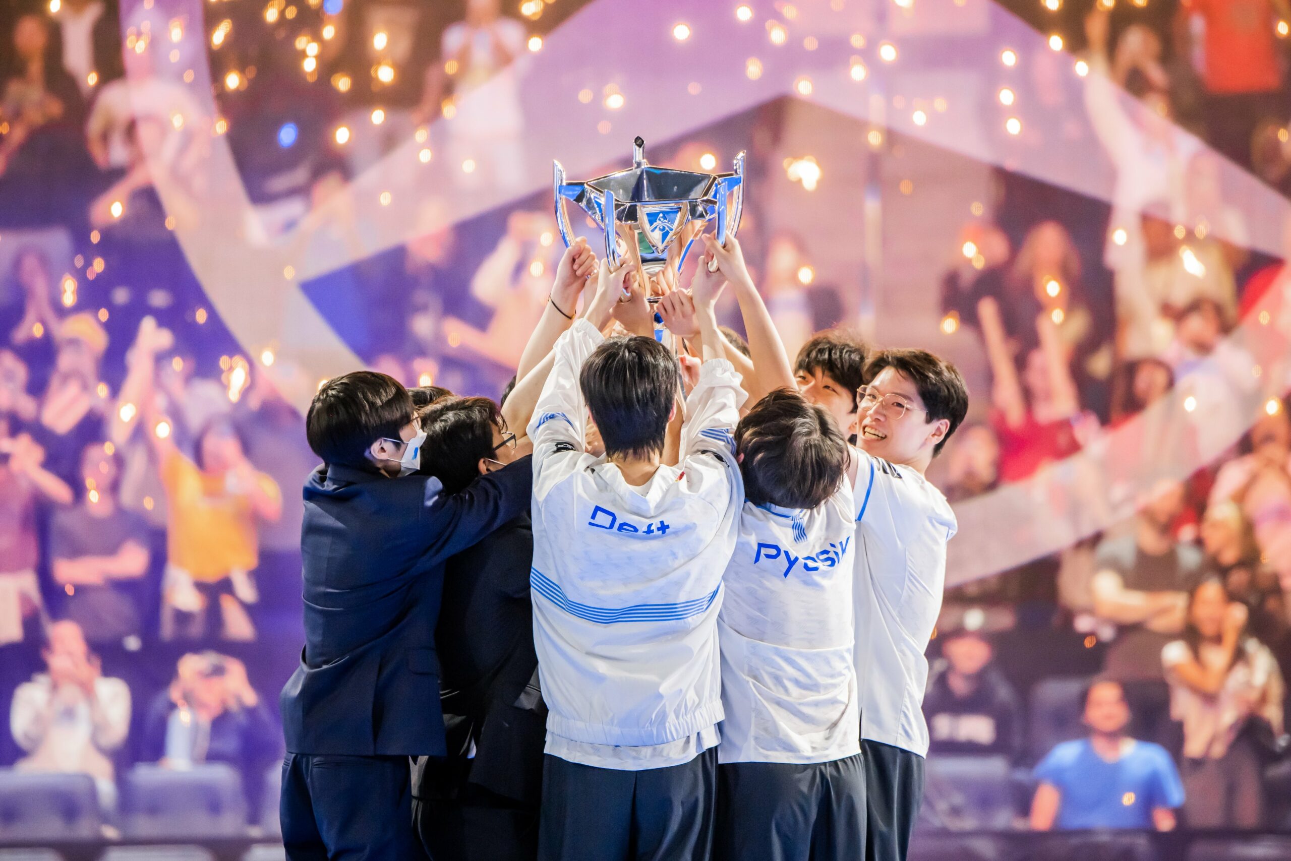 What has Riot Games accomplished over the year 2022? 3 worlds