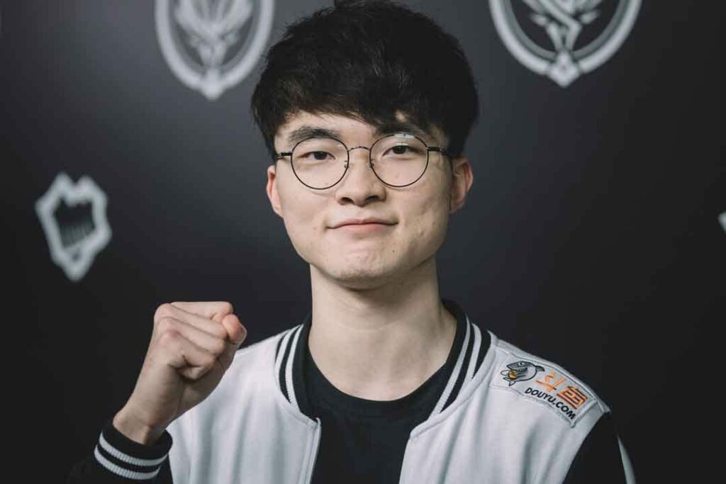 T1 continues their slump with devastating 0-2 loss to KT Rolster 3 t1 faker