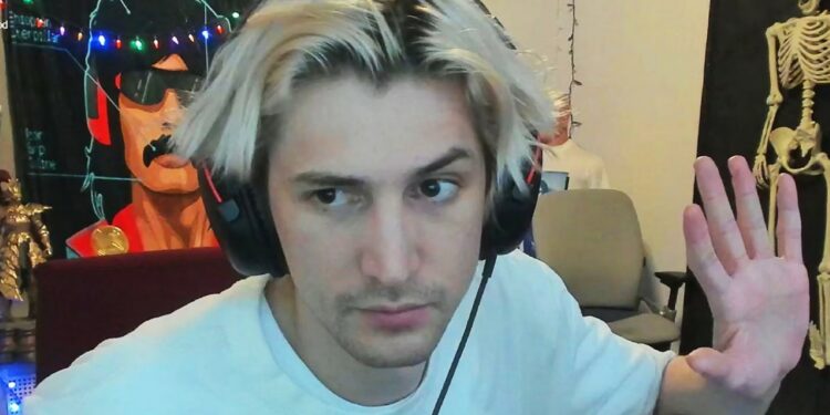 xQc lost it after falsely report and get a LoL player banned 1 xQc